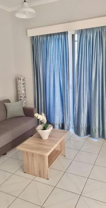 Handra Seaview Apartment *